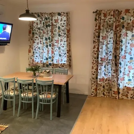 アパート Borcsa Pihenohaz Mezőkövesd